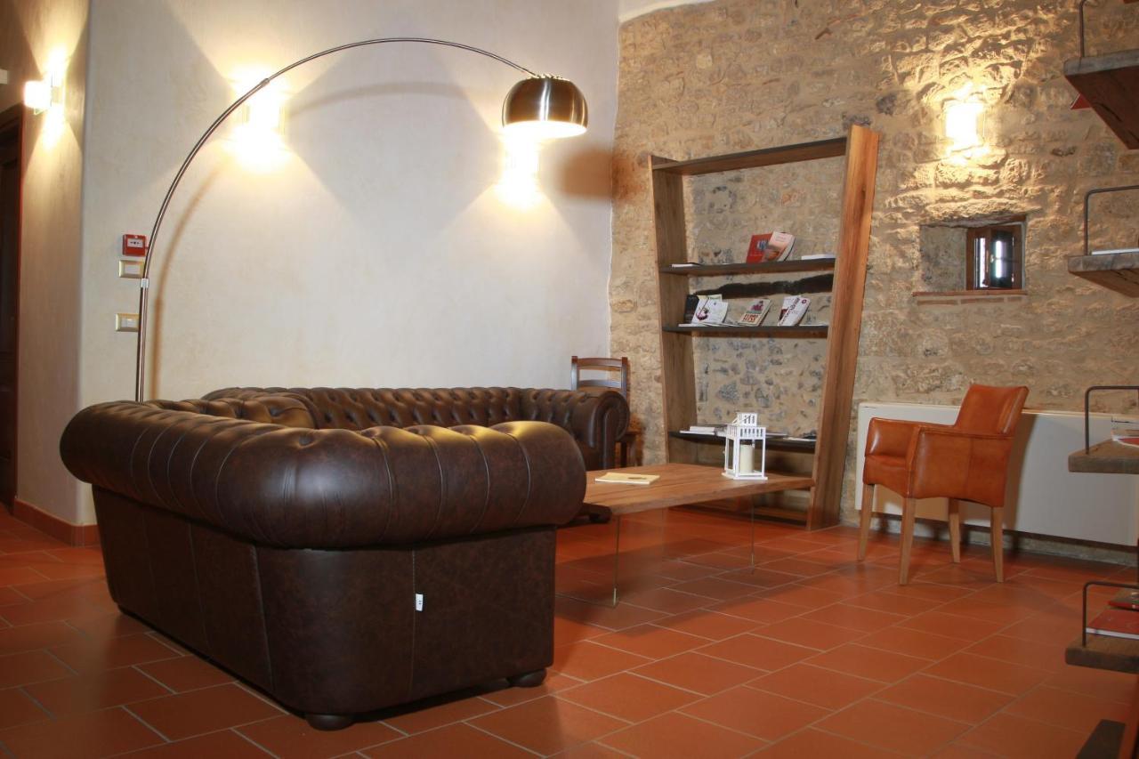 Hotel Monastero Di Sant'Erasmo Veroli Exterior foto